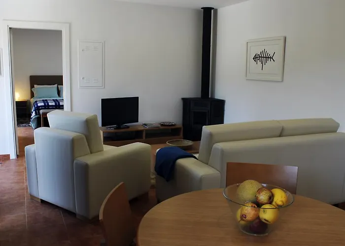 Caramulo - Casas Do Espigueiro * Macieira de Alcoba